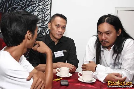 Foto Andra and The BackBone