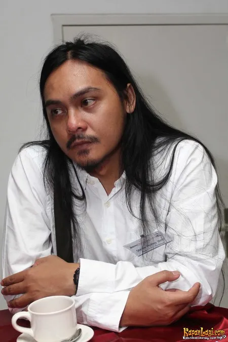 Foto Andra and The BackBone