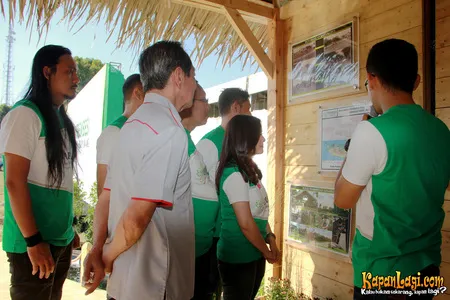 Foto Andra and The BackBone