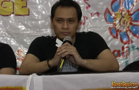 Foto Andra and The BackBone