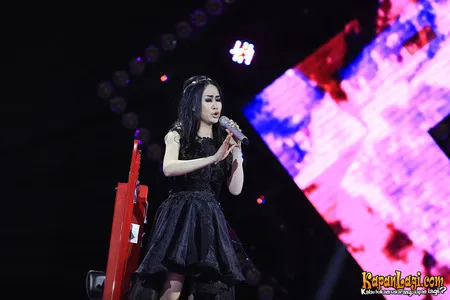 Foto Angela X Factor