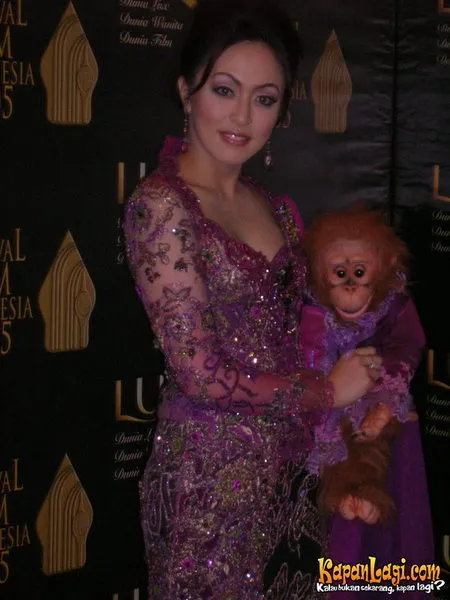 Foto Angelina Sondakh