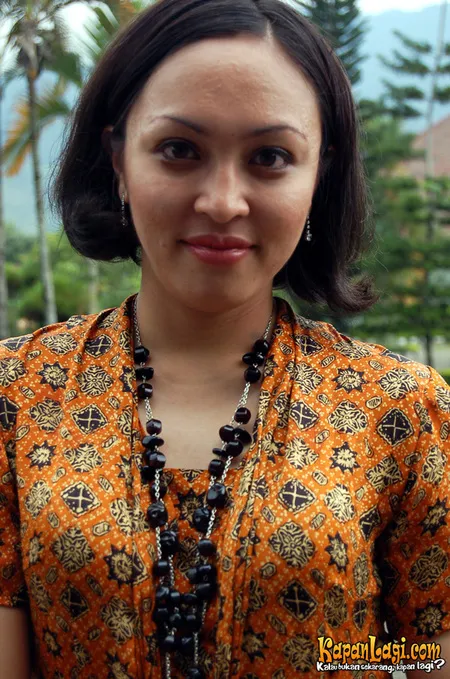 Foto Angelina Sondakh