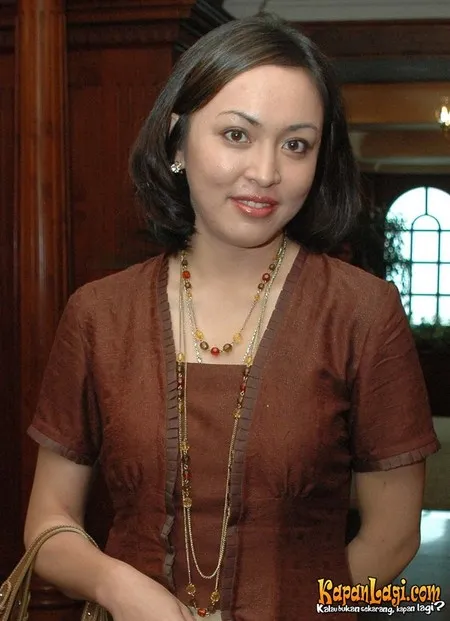 Foto Angelina Sondakh