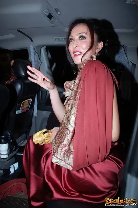 Foto Angelina Sondakh