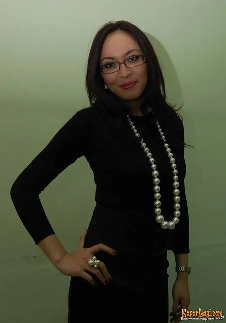 Foto Angelina Sondakh