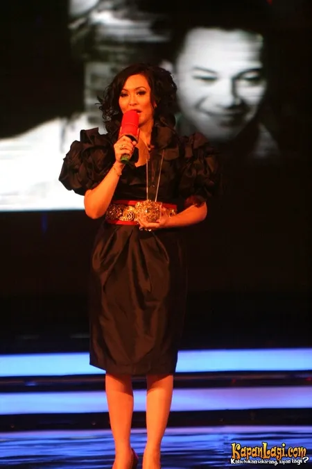 Foto Angelina Sondakh