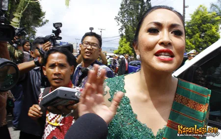 Foto Angelina Sondakh