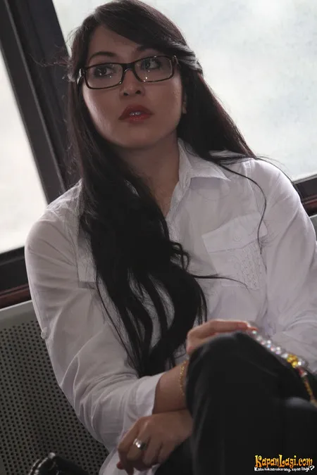 Foto Angelina Sondakh