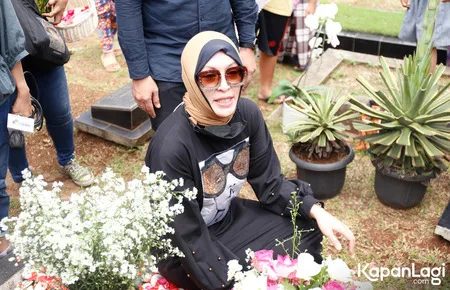 Foto Angelina Sondakh