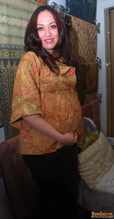 Foto Angelina Sondakh