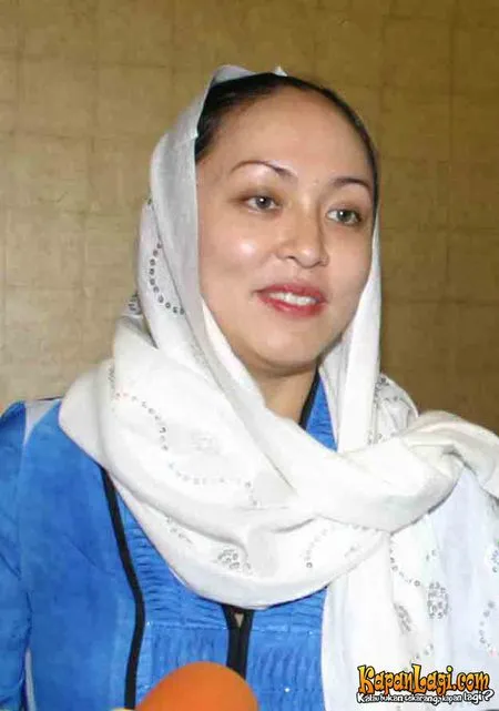 Foto Angelina Sondakh
