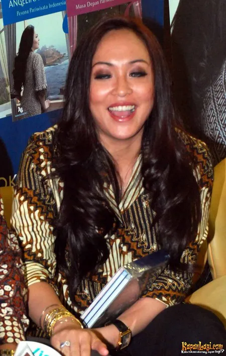 Foto Angelina Sondakh
