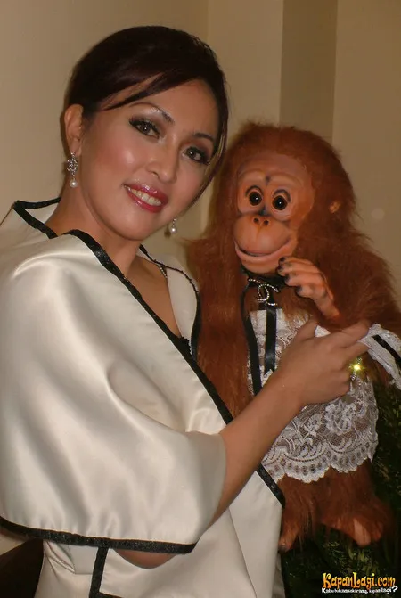Foto Angelina Sondakh