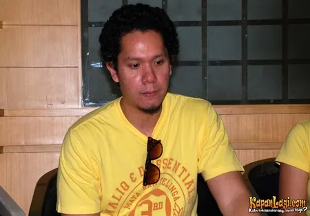 Foto Angga Maliq And D Essentials