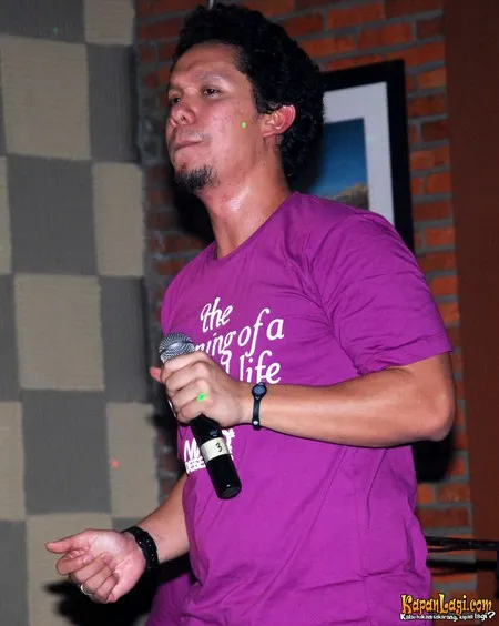 Foto Angga Maliq And D Essentials