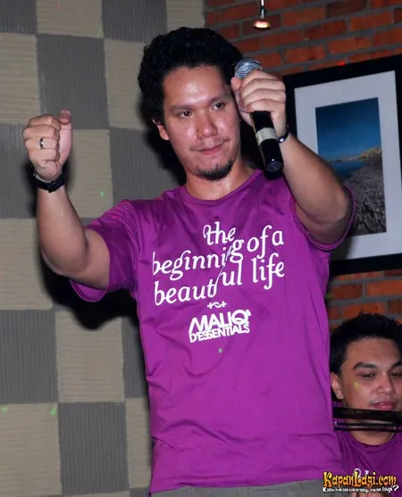 Foto Angga Maliq And D Essentials