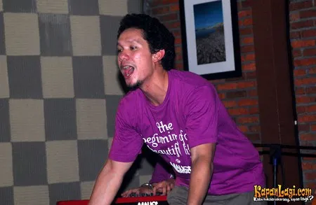 Foto Angga Maliq And D Essentials