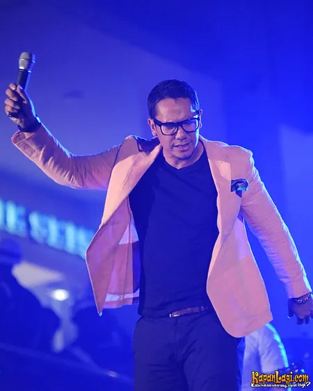 Foto Angga Maliq And D Essentials