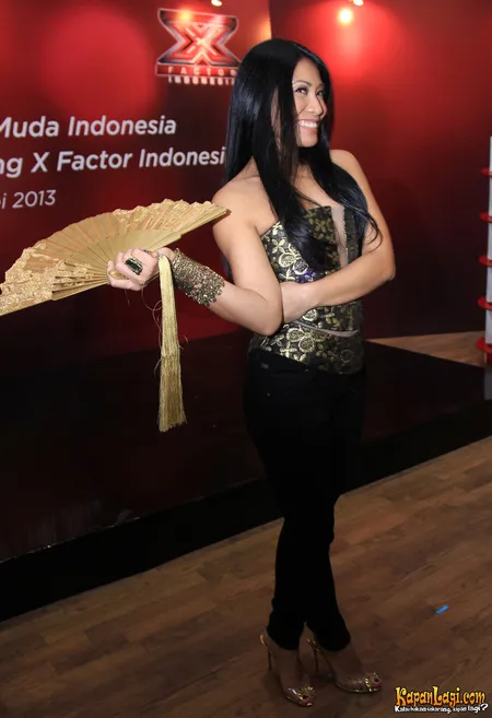 Foto Anggun C Sasmi. Nomor Foto: 730