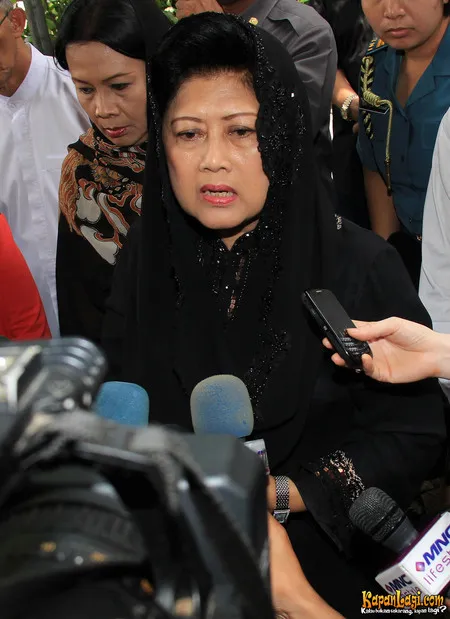 Foto Ani Yudhoyono