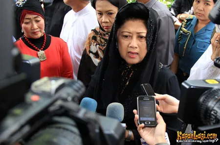 Foto Ani Yudhoyono