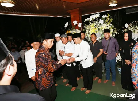 Foto Ani Yudhoyono