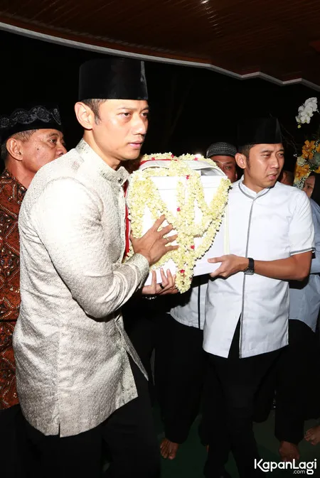 Foto Ani Yudhoyono