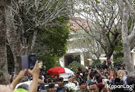 Foto Ani Yudhoyono