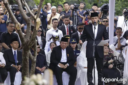Foto Ani Yudhoyono