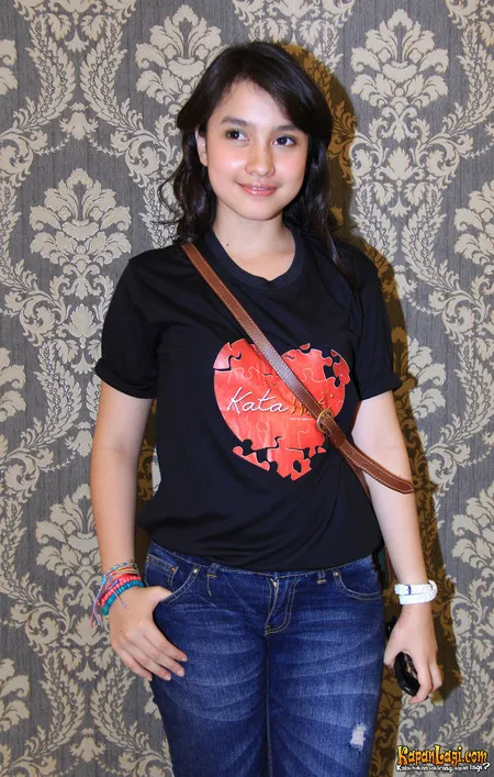 Foto Anjani Dina