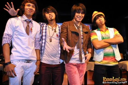 Foto Antique Band