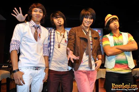 Foto Antique Band