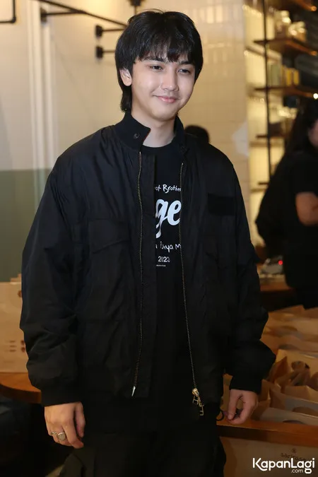 Foto Ari Irham