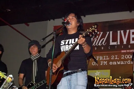 Foto Ari Lasso