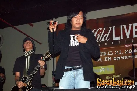 Foto Ari Lasso