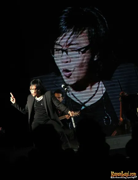 Foto Ari Lasso