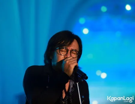 Foto Ari Lasso