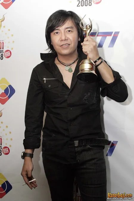 Foto Ari Lasso