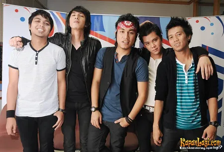 Foto Armada Band