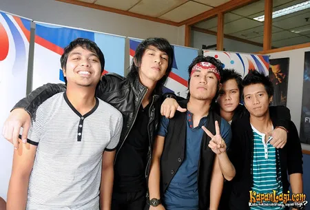 Foto Armada Band