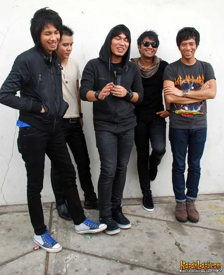 Foto Armada Band