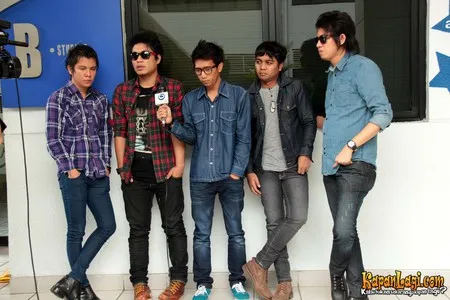 Foto Armada Band