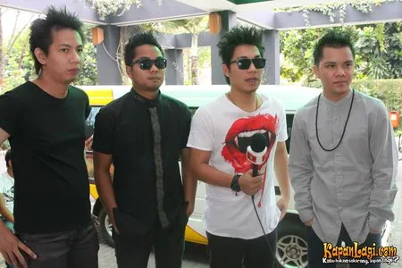 Foto Armada Band