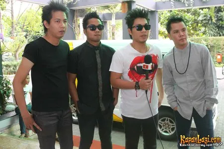 Foto Armada Band