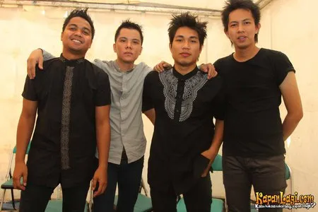 Foto Armada Band
