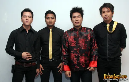 Foto Armada Band