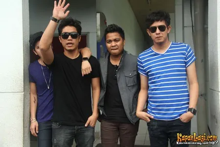 Foto Armada Band