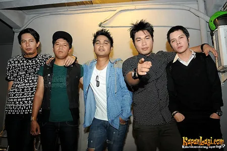 Foto Armada Band