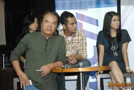 Foto Arswendo Atmowiloto